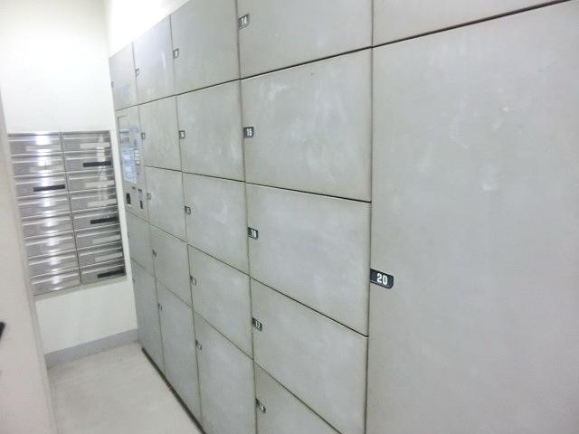 部屋探しは株式会社 タウンハウジング までお気軽にお問合せ下さい。
クレジットカード決済・首都圏を中心直営143店舗 仲介件数全国2位の豊富な実績!諸費用・審査等・何でもご相談下さい。