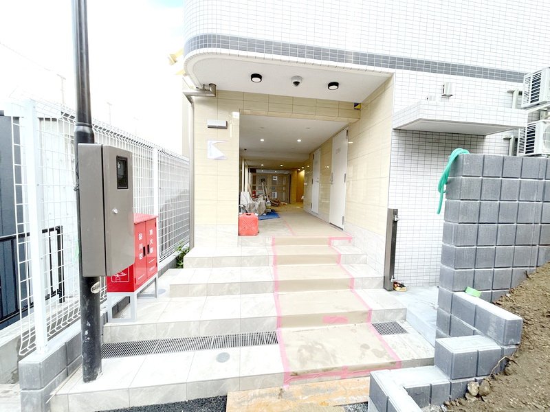 タウンハウジングレジデンス事業部 恵比寿店・赤坂店までお問合せ下さい。