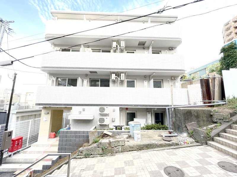 タウンハウジングレジデンス事業部 恵比寿店・赤坂店までお問合せ下さい。