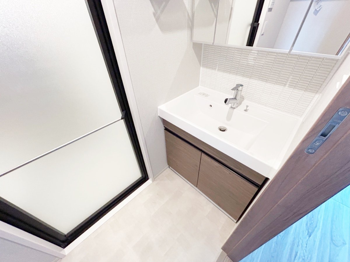 お部屋探しは株式会社 タウンハウジング までお気軽にお問合せ下さい。
クレジットカード決済・首都圏を中心直営143店舗 仲介件数全国2位の豊富な実績!諸費用・審査等・何でもご相談下さい。