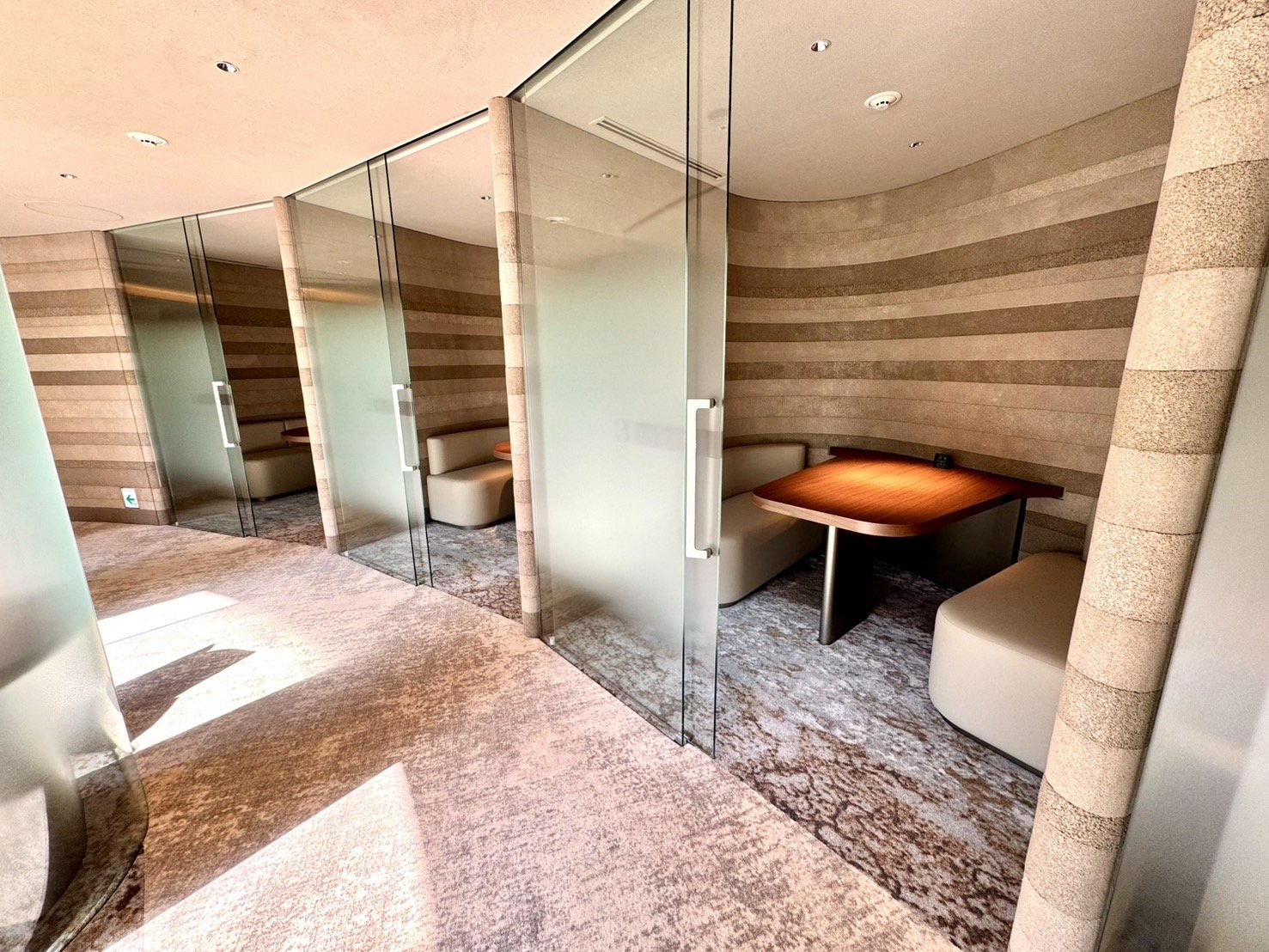 部屋探しは株式会社 タウンハウジング までお気軽にお問合せ下さい。
クレジットカード決済・首都圏を中心直営143店舗 仲介件数全国2位の豊富な実績!諸費用・審査等・何でもご相談下さい。