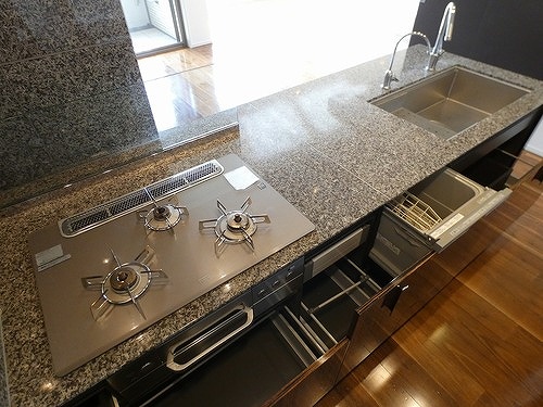 お部屋探しは株式会社 タウンハウジング までお気軽にお問合せ下さい。
クレジットカード決済・首都圏を中心直営143店舗 仲介件数全国2位の豊富な実績!諸費用・審査等・何でもご相談下さい。