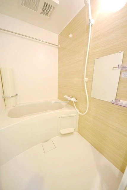 お部屋探しは株式会社 タウンハウジング までお気軽にお問合せ下さい。
クレジットカード決済・首都圏を中心直営143店舗 仲介件数全国2位の豊富な実績!諸費用・審査等・何でもご相談下さい。