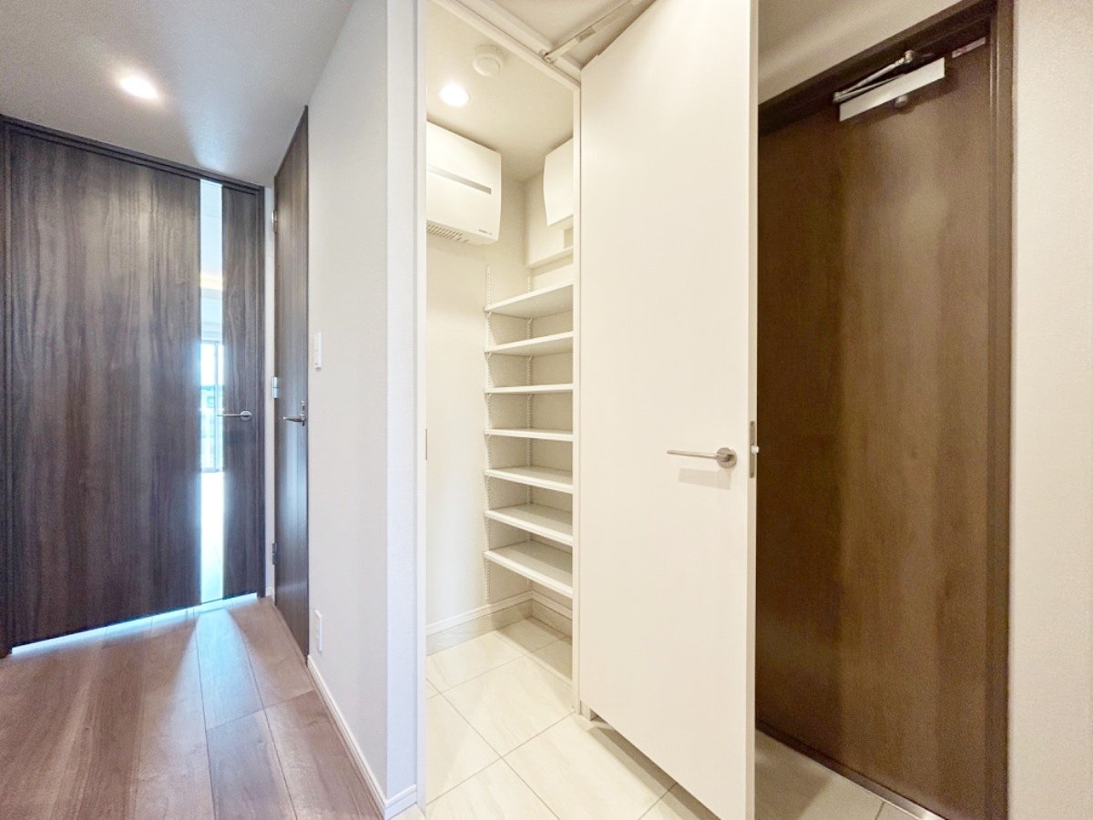 お部屋探しは株式会社 タウンハウジング までお気軽にお問合せ下さい。
クレジットカード決済・首都圏を中心直営143店舗 仲介件数全国2位の豊富な実績!諸費用・審査等・何でもご相談下さい。