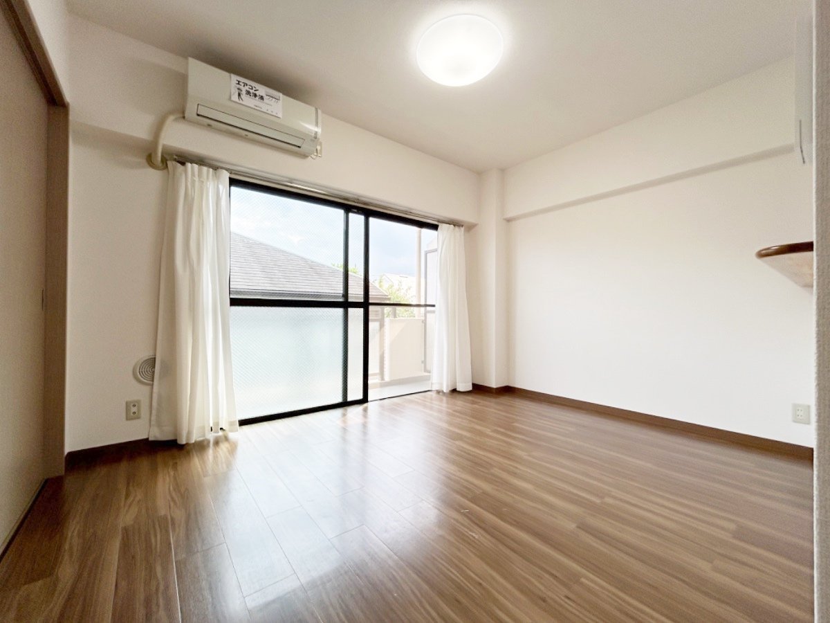 お部屋探しは株式会社 タウンハウジング までお気軽にお問合せ下さい。
クレジットカード決済・首都圏を中心直営143店舗 仲介件数全国2位の豊富な実績!諸費用・審査等・何でもご相談下さい。