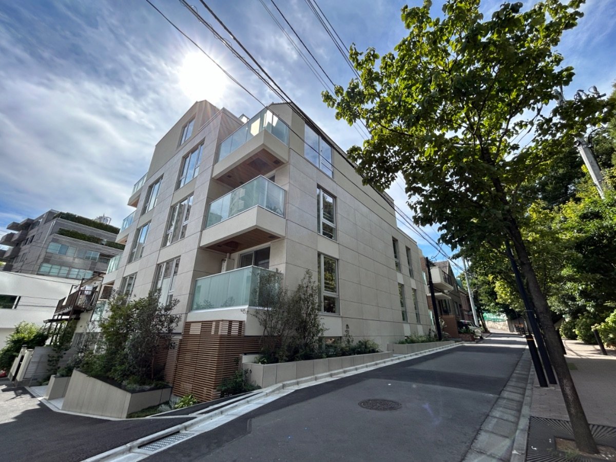 お部屋探しは株式会社 タウンハウジング までお気軽にお問合せ下さい。
クレジットカード決済・首都圏を中心直営143店舗 仲介件数全国2位の豊富な実績!諸費用・審査等・何でもご相談下さい。