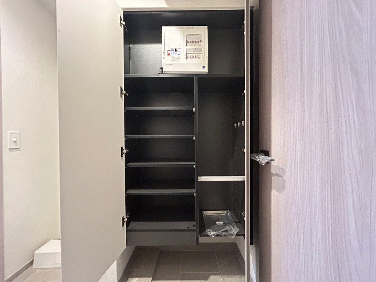 お部屋探しは株式会社 タウンハウジング までお気軽にお問合せ下さい。
クレジットカード決済・首都圏を中心直営143店舗 仲介件数全国2位の豊富な実績!諸費用・審査等・何でもご相談下さい。