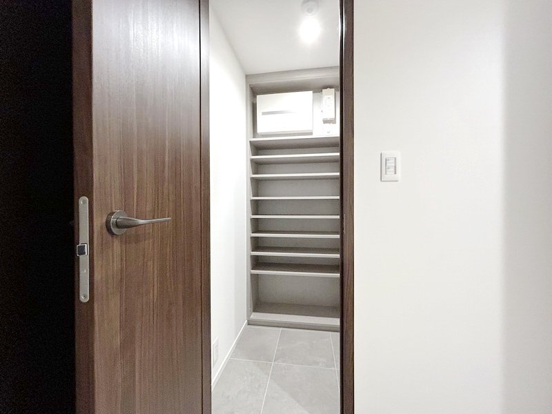 お部屋探しは株式会社 タウンハウジング までお気軽にお問合せ下さい。
クレジットカード決済・首都圏を中心直営143店舗 仲介件数全国2位の豊富な実績!諸費用・審査等・何でもご相談下さい。