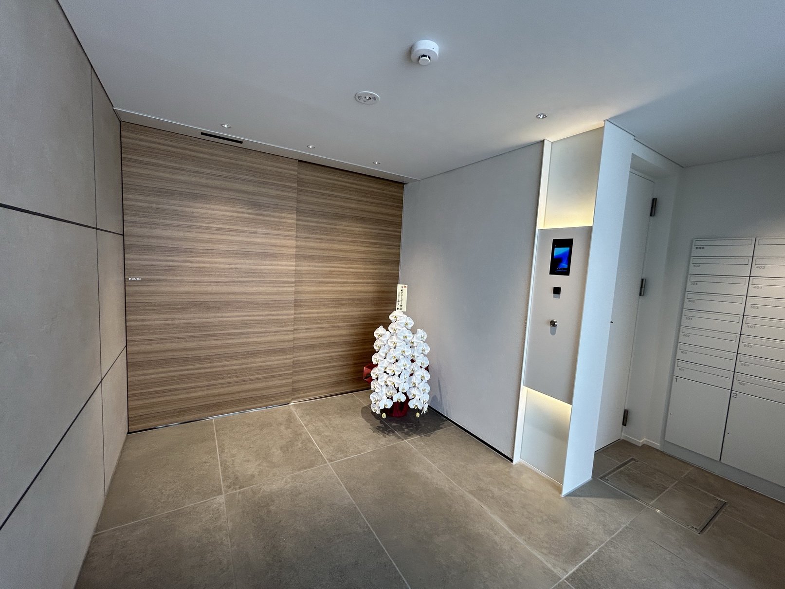 部屋探しは株式会社 タウンハウジング までお気軽にお問合せ下さい。
クレジットカード決済・首都圏を中心直営143店舗 仲介件数全国2位の豊富な実績!諸費用・審査等・何でもご相談下さい。