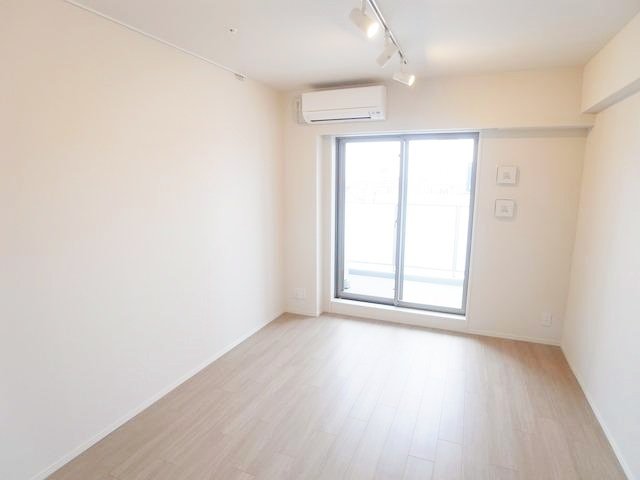 お部屋探しは株式会社 タウンハウジング までお気軽にお問合せ下さい。
クレジットカード決済・首都圏を中心直営143店舗 仲介件数全国2位の豊富な実績!諸費用・審査等・何でもご相談下さい。