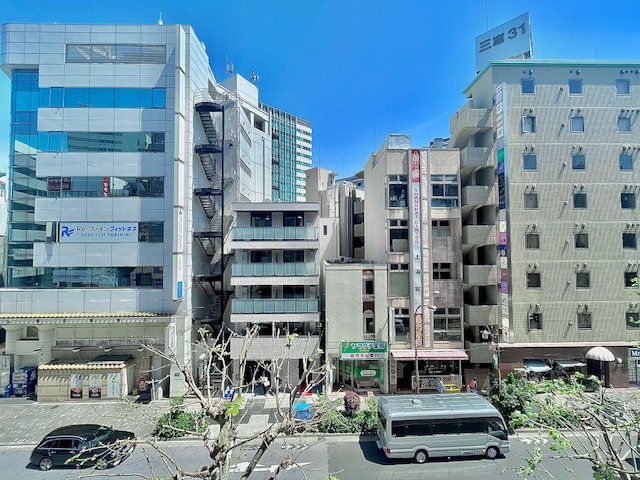 お部屋探しは株式会社 タウンハウジング までお気軽にお問合せ下さい。
クレジットカード決済・首都圏を中心直営143店舗 仲介件数全国2位の豊富な実績!諸費用・審査等・何でもご相談下さい。