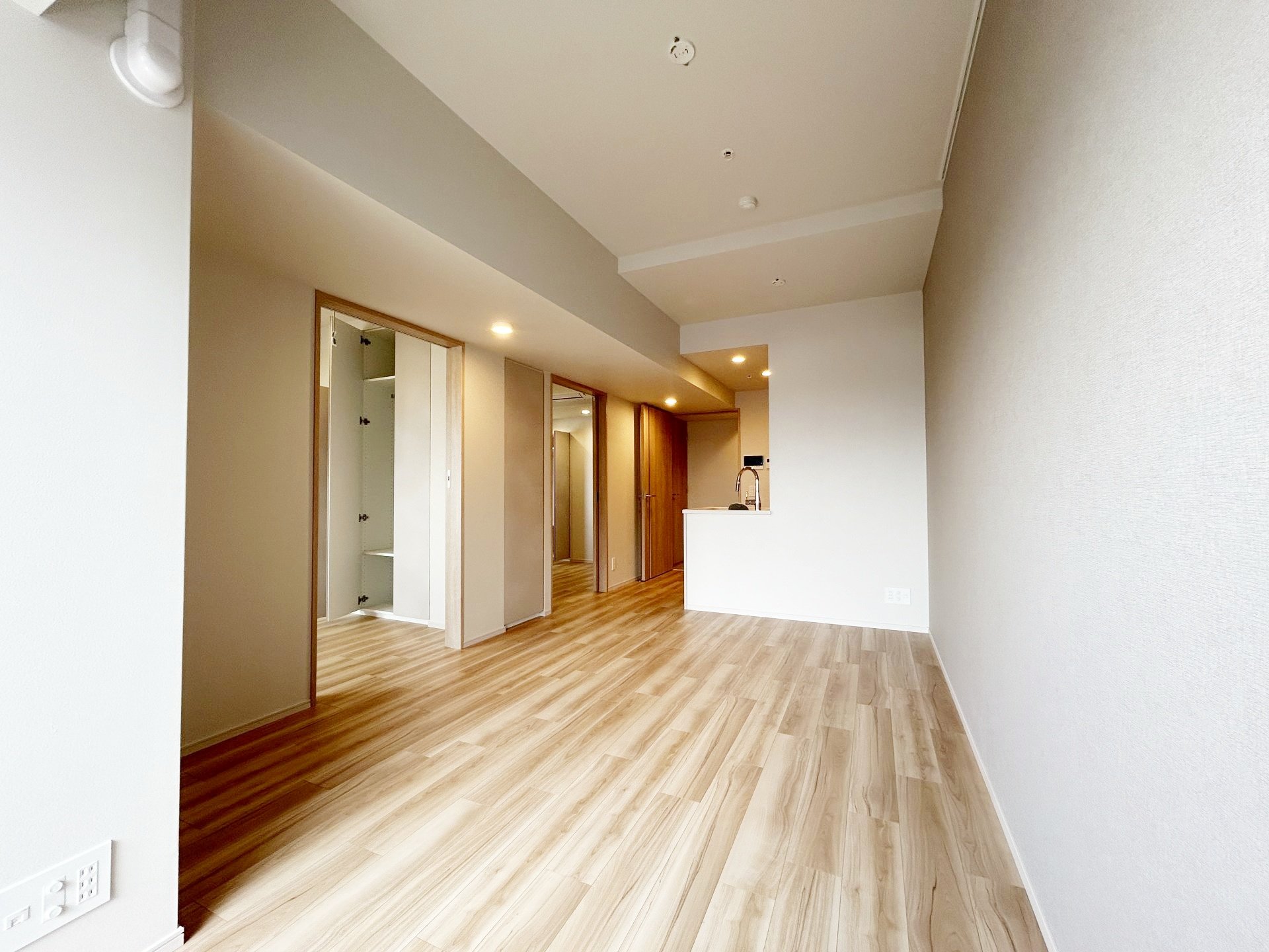 お部屋探しは株式会社 タウンハウジング までお気軽にお問合せ下さい。
クレジットカード決済・首都圏を中心直営143店舗 仲介件数全国2位の豊富な実績!諸費用・審査等・何でもご相談下さい。