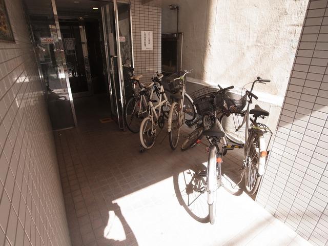 部屋探しは株式会社 タウンハウジング までお気軽にお問合せ下さい。
クレジットカード決済・首都圏を中心直営143店舗 仲介件数全国2位の豊富な実績!諸費用・審査等・何でもご相談下さい。