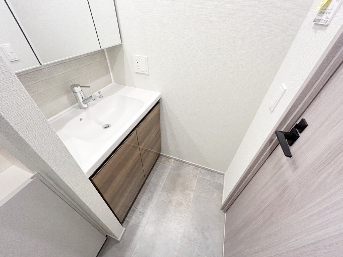 お部屋探しは株式会社 タウンハウジング までお気軽にお問合せ下さい。
クレジットカード決済・首都圏を中心直営143店舗 仲介件数全国2位の豊富な実績!諸費用・審査等・何でもご相談下さい。