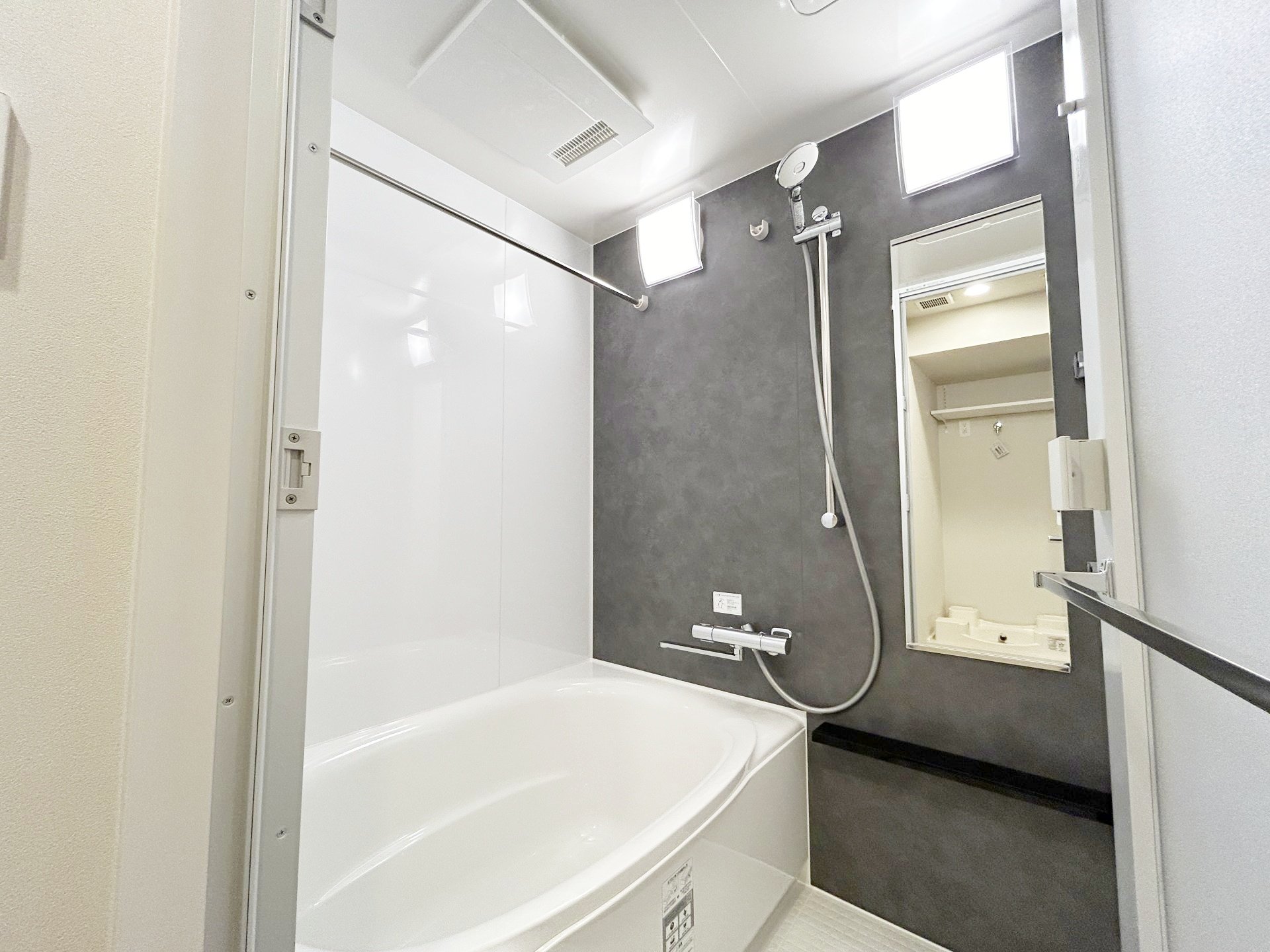 お部屋探しは株式会社 タウンハウジング までお気軽にお問合せ下さい。
クレジットカード決済・首都圏を中心直営143店舗 仲介件数全国2位の豊富な実績!諸費用・審査等・何でもご相談下さい。