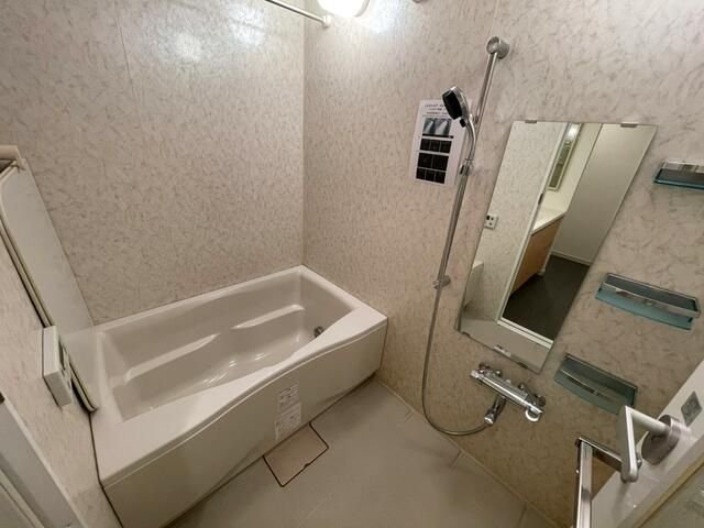 お部屋探しは株式会社 タウンハウジング までお気軽にお問合せ下さい。
クレジットカード決済・首都圏を中心直営143店舗 仲介件数全国2位の豊富な実績!諸費用・審査等・何でもご相談下さい。