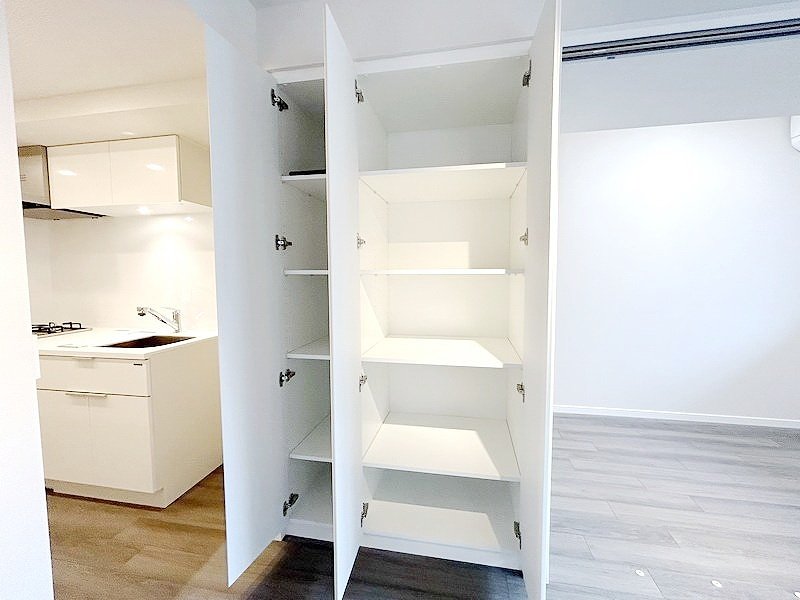 お部屋探しは株式会社 タウンハウジング までお気軽にお問合せ下さい。
クレジットカード決済・首都圏を中心直営143店舗 仲介件数全国2位の豊富な実績!諸費用・審査等・何でもご相談下さい。