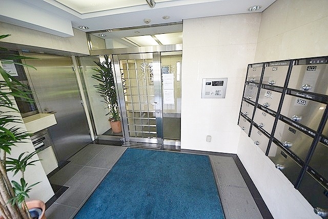 部屋探しは株式会社 タウンハウジング までお気軽にお問合せ下さい。
クレジットカード決済・首都圏を中心直営143店舗 仲介件数全国2位の豊富な実績!諸費用・審査等・何でもご相談下さい。