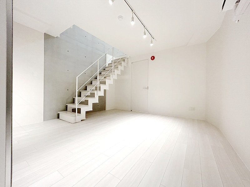 お部屋探しは株式会社 タウンハウジング までお気軽にお問合せ下さい。
クレジットカード決済・首都圏を中心直営143店舗 仲介件数全国2位の豊富な実績!諸費用・審査等・何でもご相談下さい。