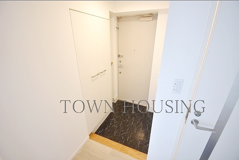 お部屋探しは株式会社 タウンハウジング までお気軽にお問合せ下さい。
クレジットカード決済・首都圏を中心直営143店舗 仲介件数全国2位の豊富な実績!諸費用・審査等・何でもご相談下さい。