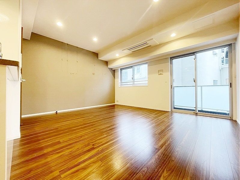 お部屋探しは株式会社 タウンハウジング までお気軽にお問合せ下さい。
クレジットカード決済・首都圏を中心直営143店舗 仲介件数全国2位の豊富な実績!諸費用・審査等・何でもご相談下さい。