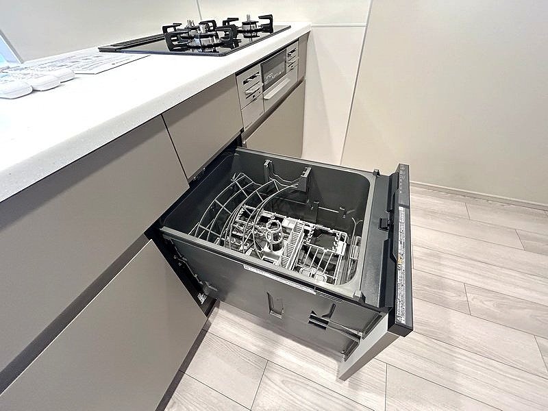 お部屋探しは株式会社 タウンハウジング までお気軽にお問合せ下さい。
クレジットカード決済・首都圏を中心直営143店舗 仲介件数全国2位の豊富な実績!諸費用・審査等・何でもご相談下さい。