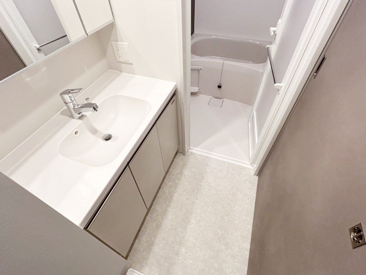 お部屋探しは株式会社 タウンハウジング までお気軽にお問合せ下さい。
クレジットカード決済・首都圏を中心直営143店舗 仲介件数全国2位の豊富な実績!諸費用・審査等・何でもご相談下さい。