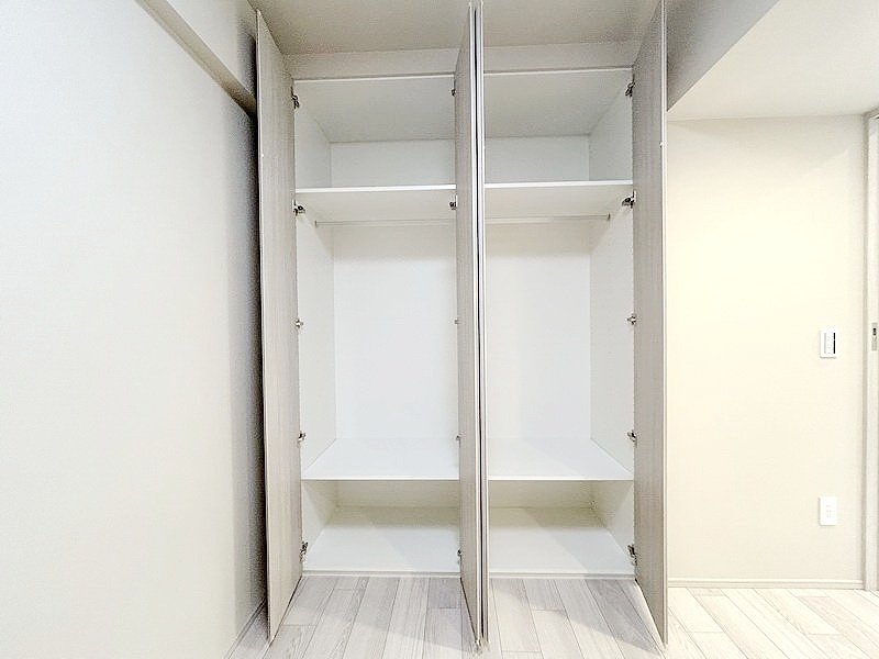 お部屋探しは株式会社 タウンハウジング までお気軽にお問合せ下さい。
クレジットカード決済・首都圏を中心直営143店舗 仲介件数全国2位の豊富な実績!諸費用・審査等・何でもご相談下さい。