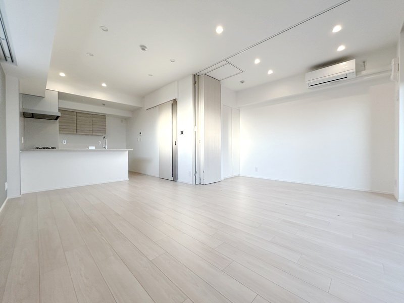 お部屋探しは株式会社 タウンハウジング までお気軽にお問合せ下さい。
クレジットカード決済・首都圏を中心直営143店舗 仲介件数全国2位の豊富な実績!諸費用・審査等・何でもご相談下さい。