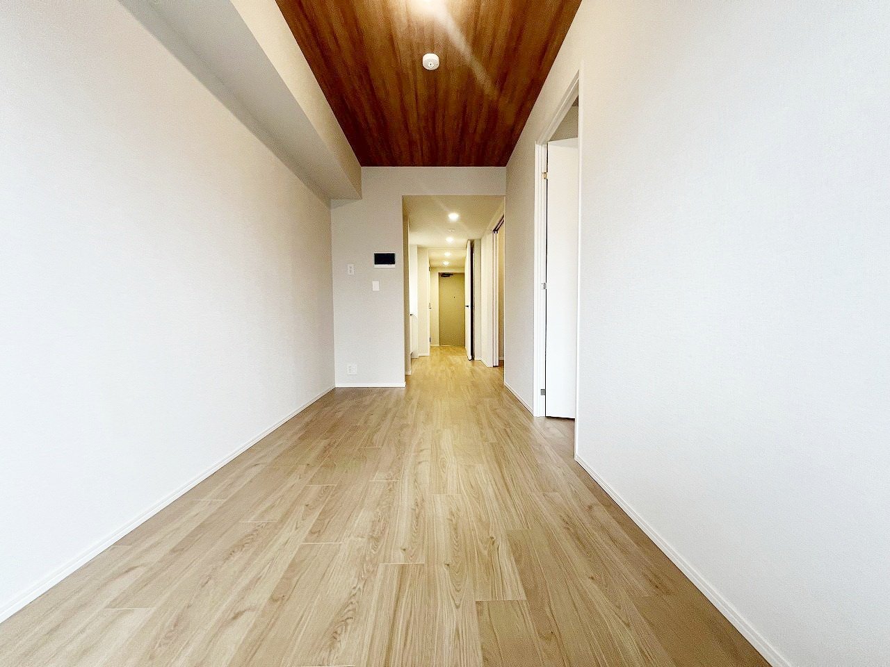 お部屋探しは株式会社 タウンハウジング までお気軽にお問合せ下さい。
クレジットカード決済・首都圏を中心直営143店舗 仲介件数全国2位の豊富な実績!諸費用・審査等・何でもご相談下さい。