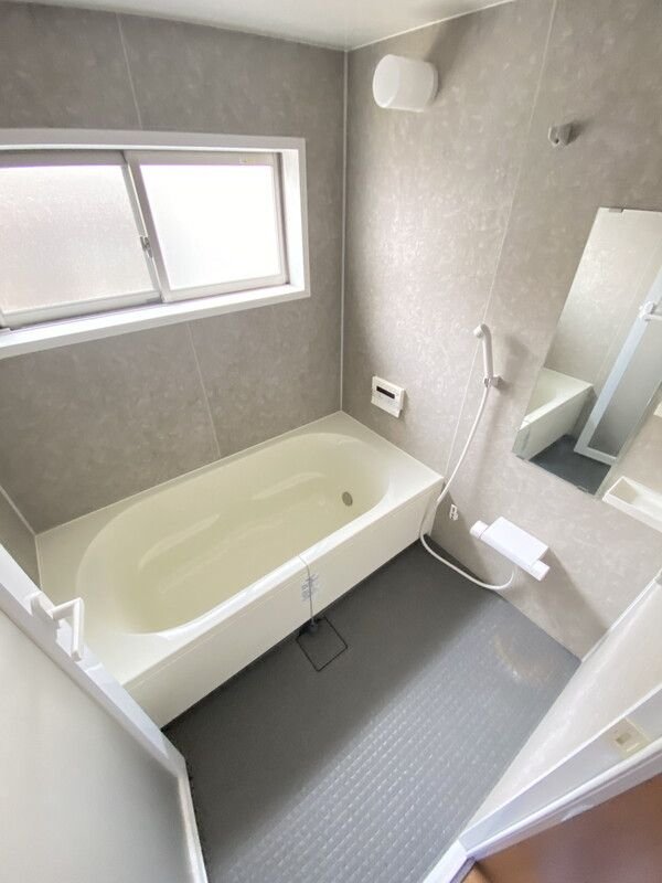 お部屋探しは株式会社 タウンハウジング までお気軽にお問合せ下さい。
クレジットカード決済・首都圏を中心直営143店舗 仲介件数全国2位の豊富な実績!諸費用・審査等・何でもご相談下さい。