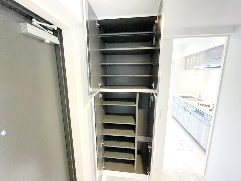 お部屋探しは株式会社 タウンハウジング までお気軽にお問合せ下さい。
クレジットカード決済・首都圏を中心直営143店舗 仲介件数全国2位の豊富な実績!諸費用・審査等・何でもご相談下さい。