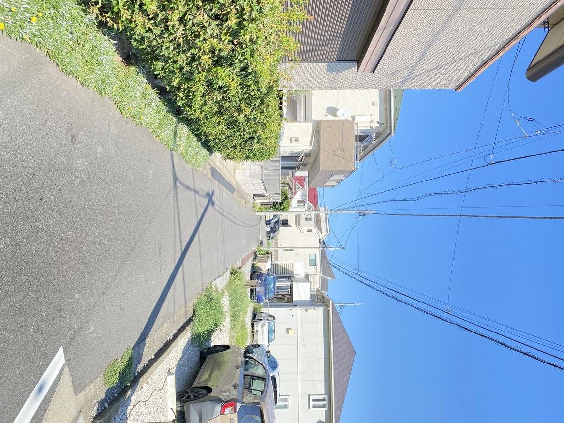 前面道路含む外観