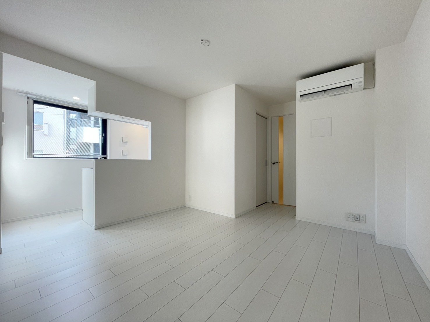 お部屋探しは株式会社 タウンハウジング までお気軽にお問合せ下さい。
クレジットカード決済・首都圏を中心直営143店舗 仲介件数全国2位の豊富な実績!諸費用・審査等・何でもご相談下さい。