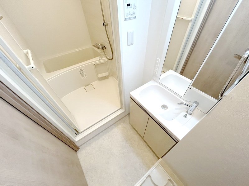 お部屋探しは株式会社 タウンハウジング までお気軽にお問合せ下さい。
クレジットカード決済・首都圏を中心直営143店舗 仲介件数全国2位の豊富な実績!諸費用・審査等・何でもご相談下さい。