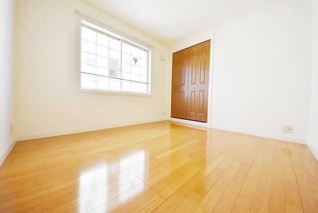 お部屋探しは株式会社 タウンハウジング までお気軽にお問合せ下さい。
クレジットカード決済・首都圏を中心直営143店舗 仲介件数全国2位の豊富な実績!諸費用・審査等・何でもご相談下さい。