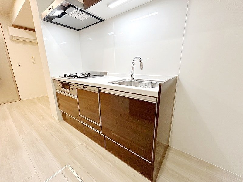 部屋探しは株式会社 タウンハウジング までお気軽にお問合せ下さい。
クレジットカード決済・首都圏を中心直営143店舗 仲介件数全国2位の豊富な実績!諸費用・審査等・何でもご相談下さい。