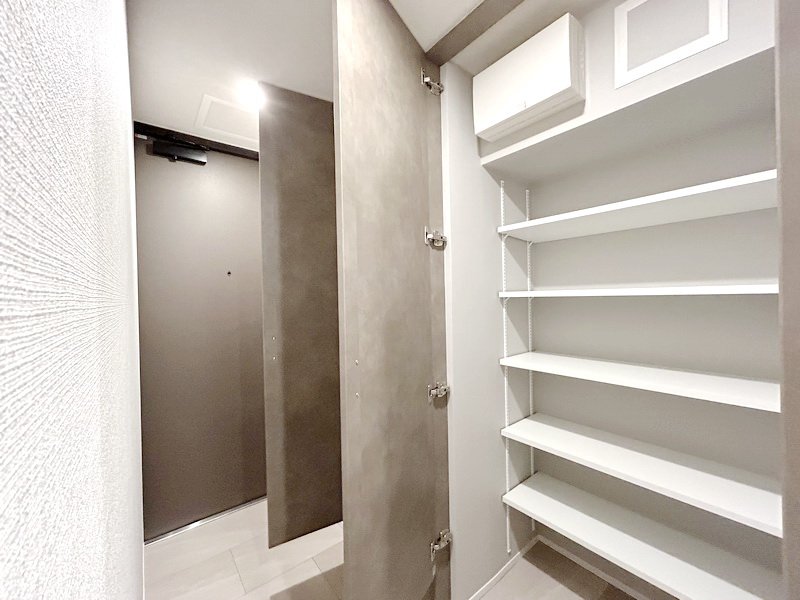 お部屋探しは株式会社 タウンハウジング までお気軽にお問合せ下さい。
クレジットカード決済・首都圏を中心直営143店舗 仲介件数全国2位の豊富な実績!諸費用・審査等・何でもご相談下さい。