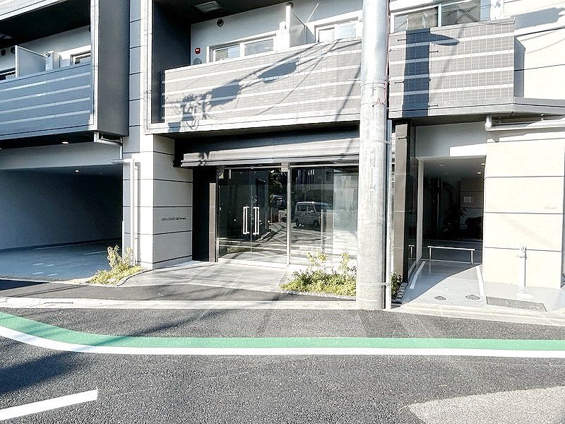 部屋探しは株式会社 タウンハウジング までお気軽にお問合せ下さい。
クレジットカード決済・首都圏を中心直営143店舗 仲介件数全国2位の豊富な実績!諸費用・審査等・何でもご相談下さい。