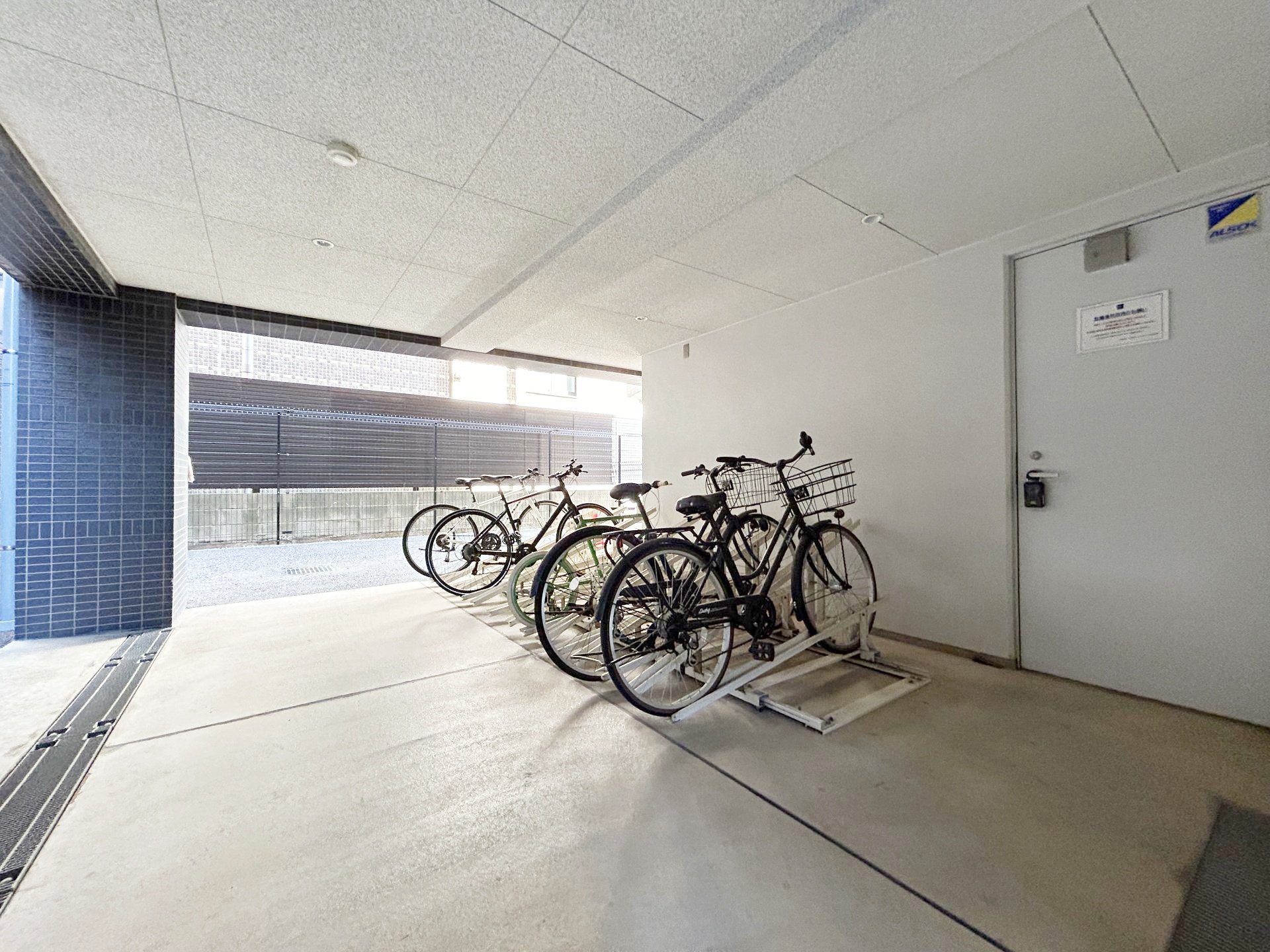 部屋探しは株式会社 タウンハウジング までお気軽にお問合せ下さい。
クレジットカード決済・首都圏を中心直営143店舗 仲介件数全国2位の豊富な実績!諸費用・審査等・何でもご相談下さい。