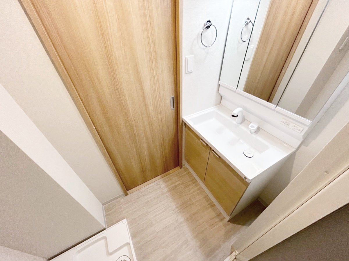 お部屋探しは株式会社 タウンハウジング までお気軽にお問合せ下さい。
クレジットカード決済・首都圏を中心直営143店舗 仲介件数全国2位の豊富な実績!諸費用・審査等・何でもご相談下さい。