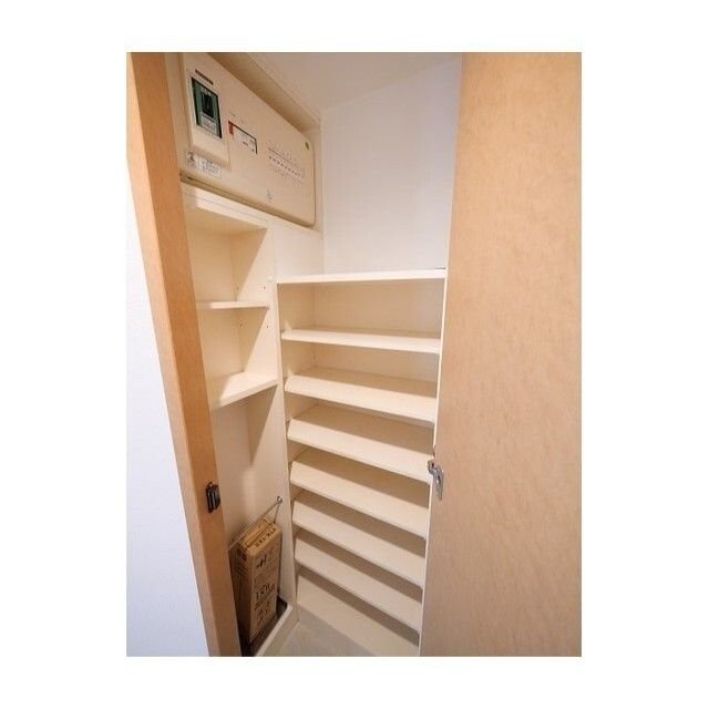 お部屋探しは株式会社 タウンハウジング までお気軽にお問合せ下さい。
クレジットカード決済・首都圏を中心直営143店舗 仲介件数全国2位の豊富な実績!諸費用・審査等・何でもご相談下さい。