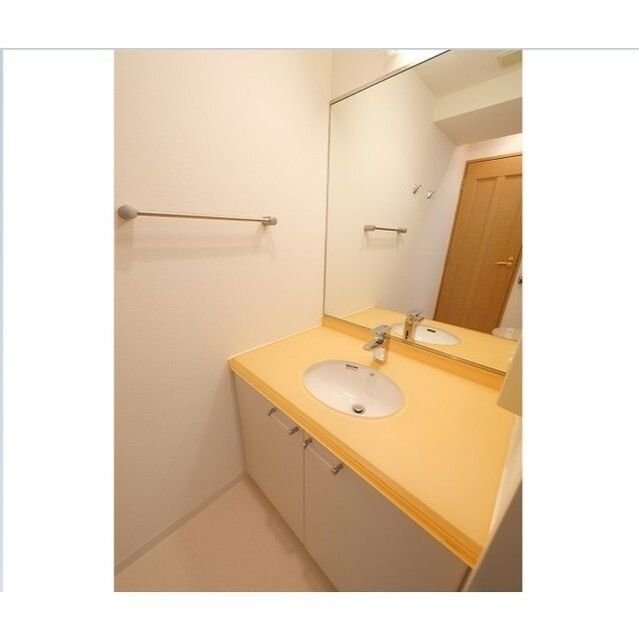 お部屋探しは株式会社 タウンハウジング までお気軽にお問合せ下さい。
クレジットカード決済・首都圏を中心直営143店舗 仲介件数全国2位の豊富な実績!諸費用・審査等・何でもご相談下さい。