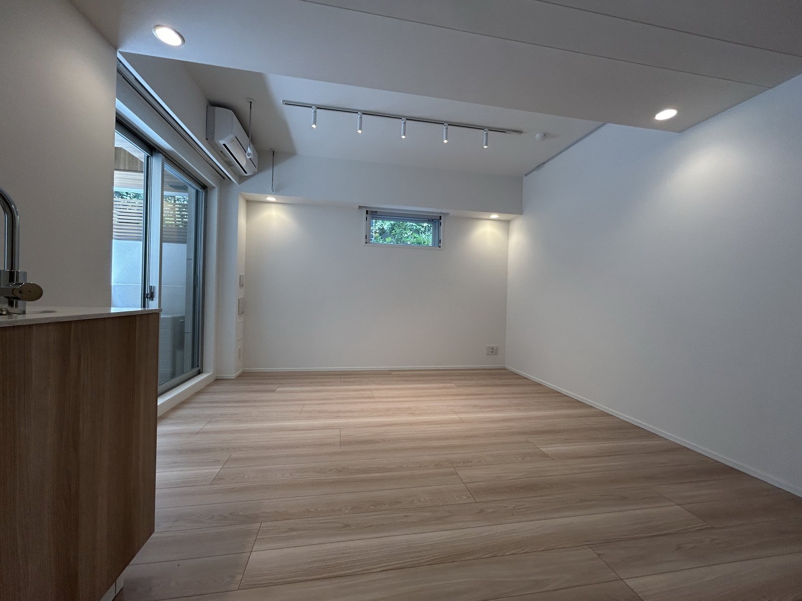 部屋探しは株式会社 タウンハウジング までお気軽にお問合せ下さい。
クレジットカード決済・首都圏を中心直営143店舗 仲介件数全国2位の豊富な実績!諸費用・審査等・何でもご相談下さい。