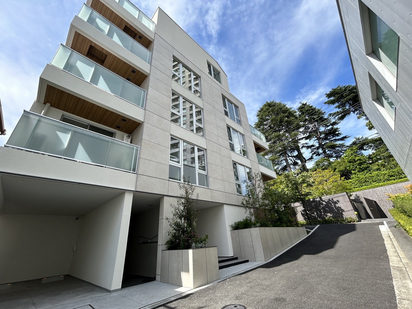 お部屋探しは株式会社 タウンハウジング までお気軽にお問合せ下さい。
クレジットカード決済・首都圏を中心直営143店舗 仲介件数全国2位の豊富な実績!諸費用・審査等・何でもご相談下さい。