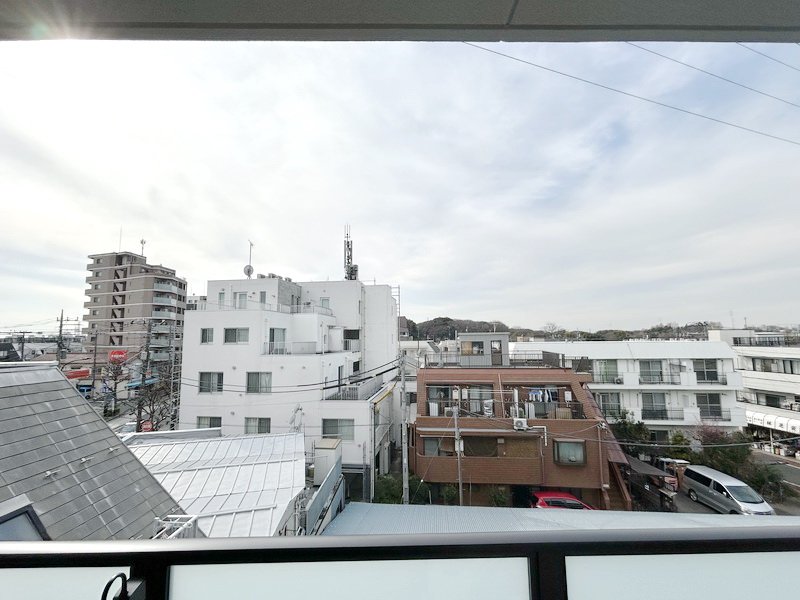 お部屋探しは株式会社 タウンハウジング までお気軽にお問合せ下さい。
クレジットカード決済・首都圏を中心直営143店舗 仲介件数全国2位の豊富な実績!諸費用・審査等・何でもご相談下さい。