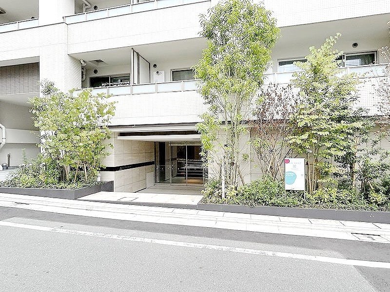 部屋探しは株式会社 タウンハウジング までお気軽にお問合せ下さい。
クレジットカード決済・首都圏を中心直営143店舗 仲介件数全国2位の豊富な実績!諸費用・審査等・何でもご相談下さい。