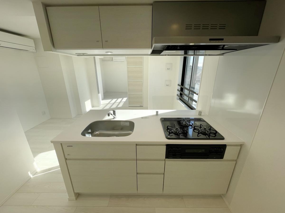 お部屋探しは株式会社 タウンハウジング までお気軽にお問合せ下さい。
クレジットカード決済・首都圏を中心直営143店舗 仲介件数全国2位の豊富な実績!諸費用・審査等・何でもご相談下さい。