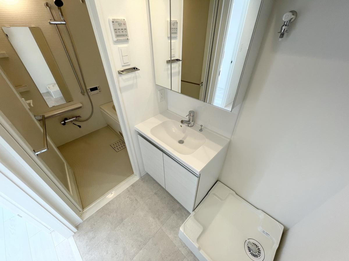 お部屋探しは株式会社 タウンハウジング までお気軽にお問合せ下さい。
クレジットカード決済・首都圏を中心直営143店舗 仲介件数全国2位の豊富な実績!諸費用・審査等・何でもご相談下さい。