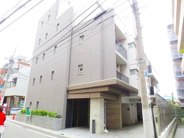 お部屋探しは株式会社 タウンハウジング までお気軽にお問合せ下さい。
クレジットカード決済・首都圏を中心直営143店舗 仲介件数全国2位の豊富な実績!諸費用・審査等・何でもご相談下さい。